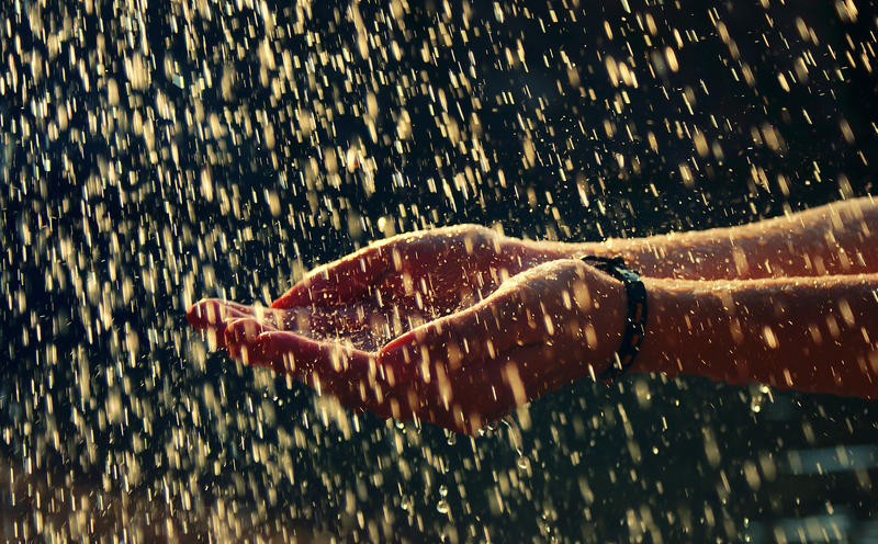 Summer Rain by Evey90
