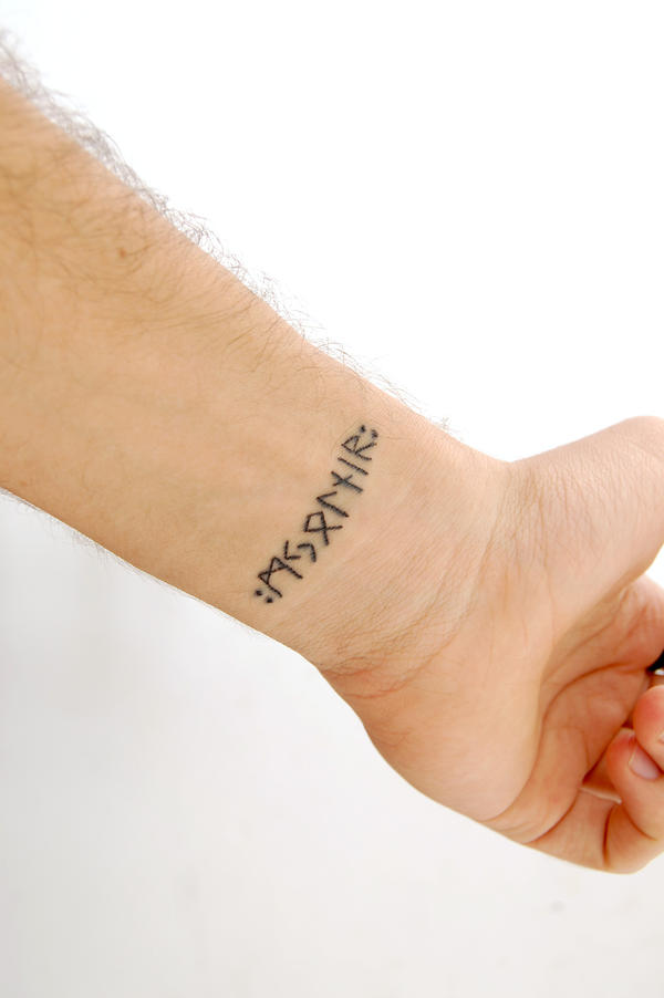 Татуировки с Рунами (подборка фото) - Страница 5 The_runes_by_vbrockinroll